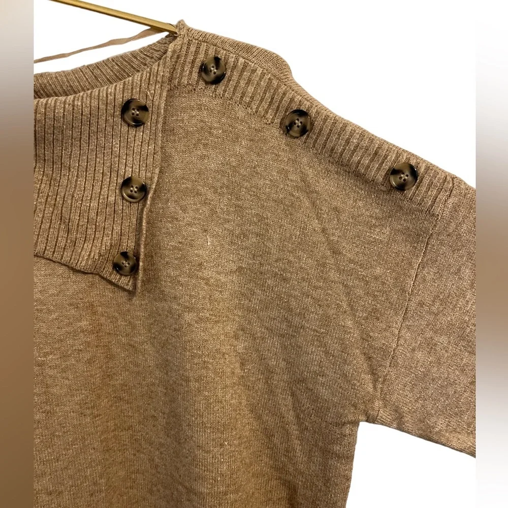 Westbound woman’s size 2X sweater with flap collar and buttons Camel color - Picture 5 of 6